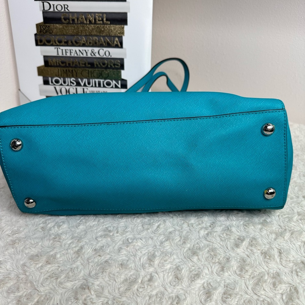 Michael Kors Teal Tote/bag.excellent condition - Picture 4 of 14